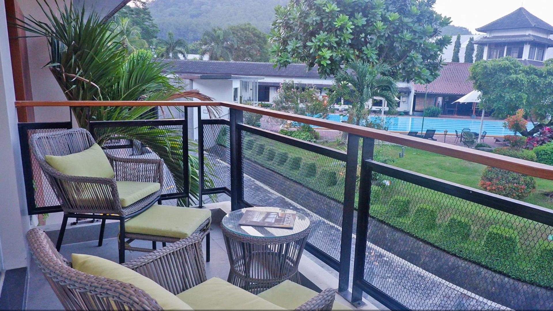Front One Resort Магеланг Экстерьер фото