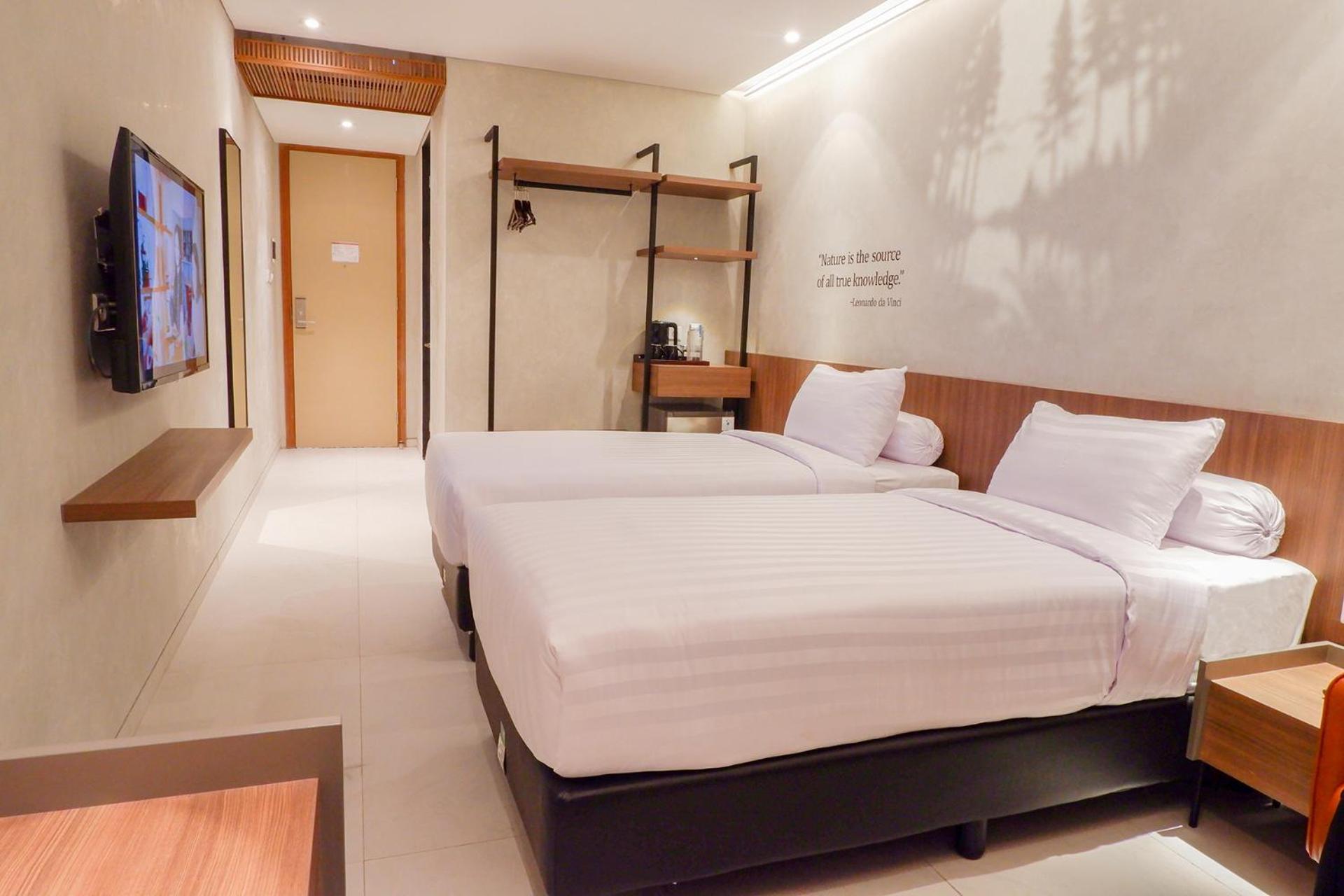 Front One Resort Магеланг Экстерьер фото
